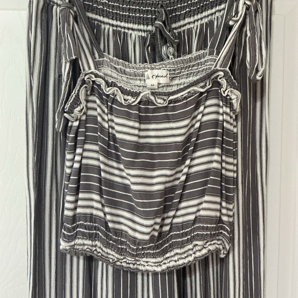 Kiwi & Punch Grey and White Matching Set - Pants and Crop Top - Picture 12 of 12